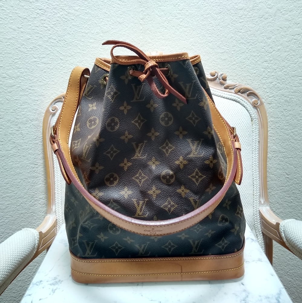 Louis Vuitton Vintage Noe GM Bucket Bag